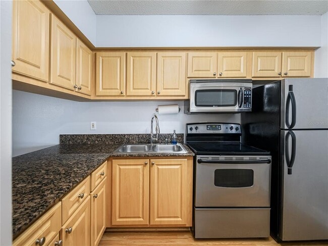 Building Photo - 120 S Church Ave