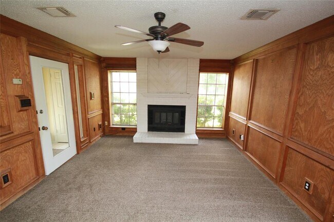 Foto del edificio - 4315 Owens Creek Ln