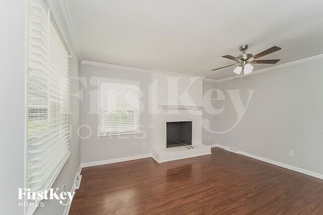 Foto del edificio - 7606 Ritter Dr