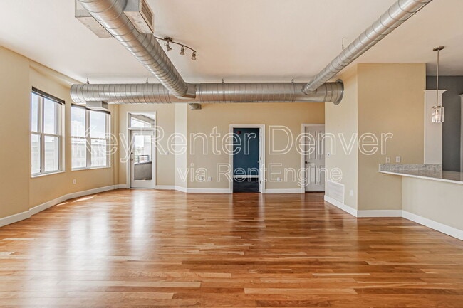 Building Photo - 277 N Broadway