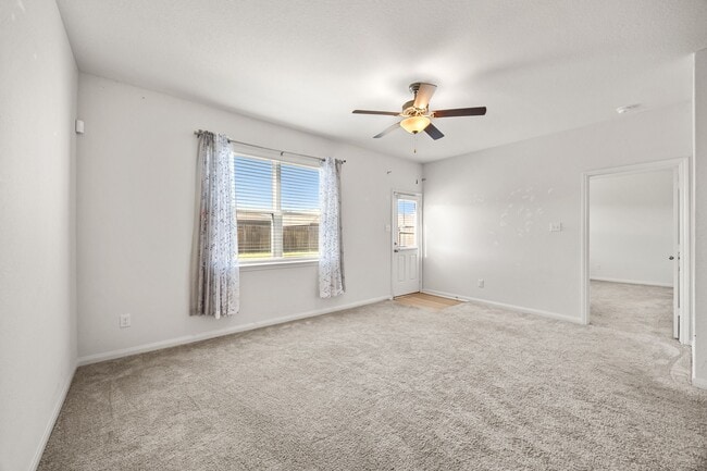 Building Photo - 15243 Crescent Brookfield Dr