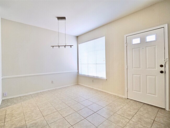 Building Photo - 1103 Dulles Ave