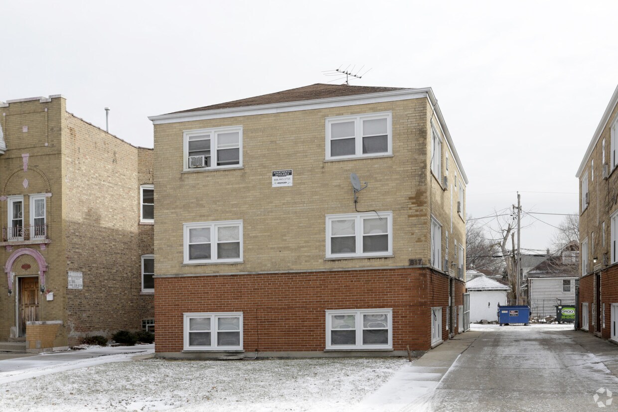 817 S 19th Ave Apartments in Maywood, IL