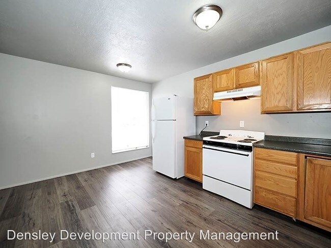 Building Photo - 1805 Shannon Cir