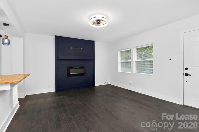 Foto del edificio - 1814 Eastway Dr