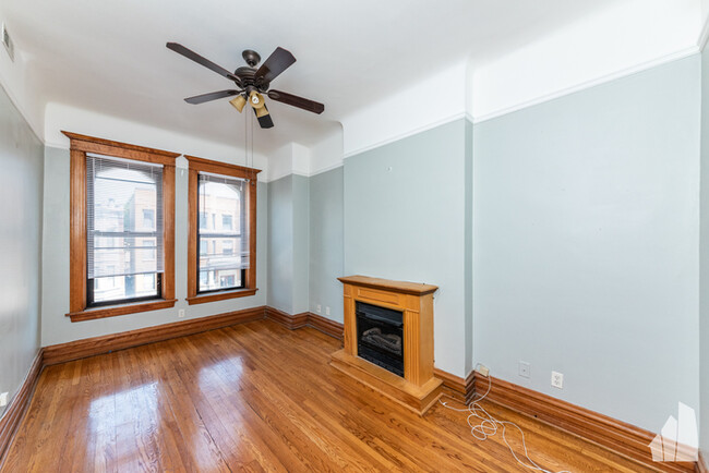 Building Photo - Wrigley 3BD 1BA