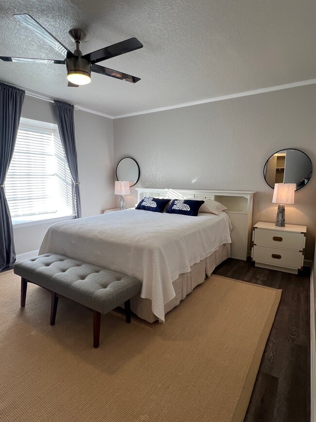 Foto del edificio - 168 Barilla Pl