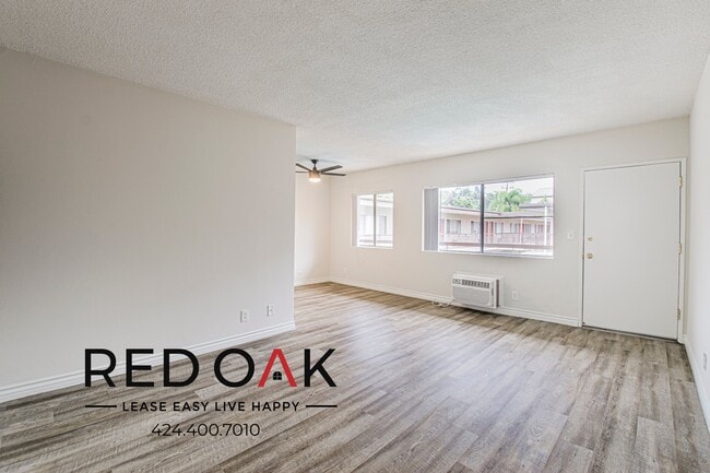 Building Photo - 3399 Bennett Dr