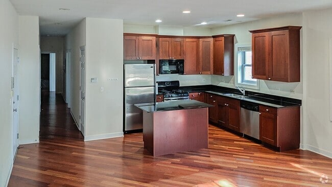 Building Photo - 3114 N Racine Ave