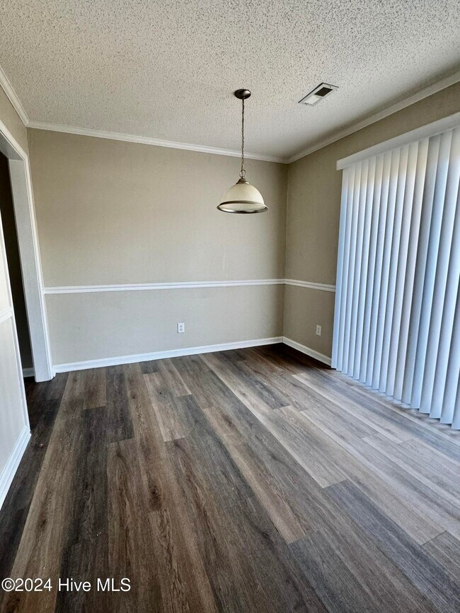 Foto del edificio - 3995 Sterling Pointe Dr