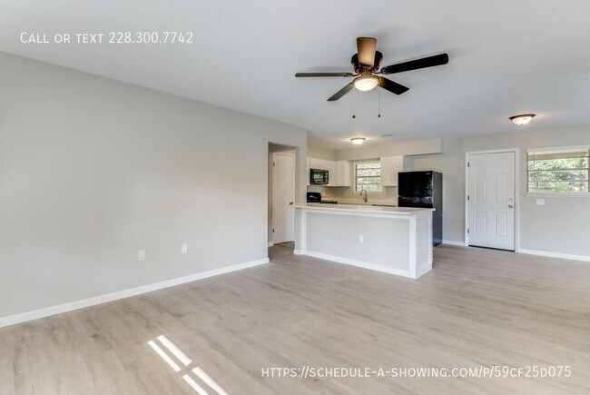Building Photo - 1003 Wilson Dr