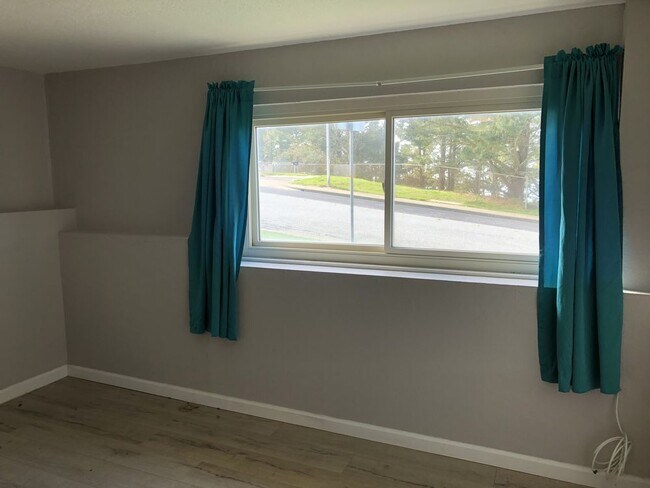 Foto del edificio - Private Bedroom w/ Private Bathroom