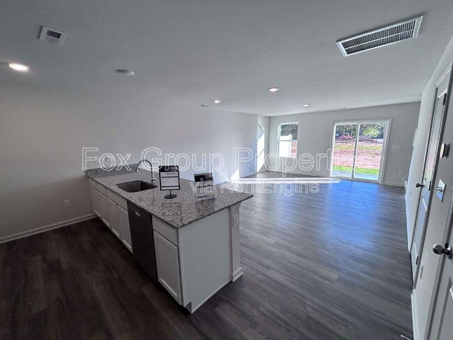 Building Photo - 1913 Tranquility Cir