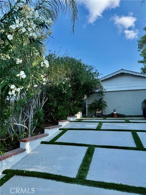 Building Photo - 22970 Avenue San Luis