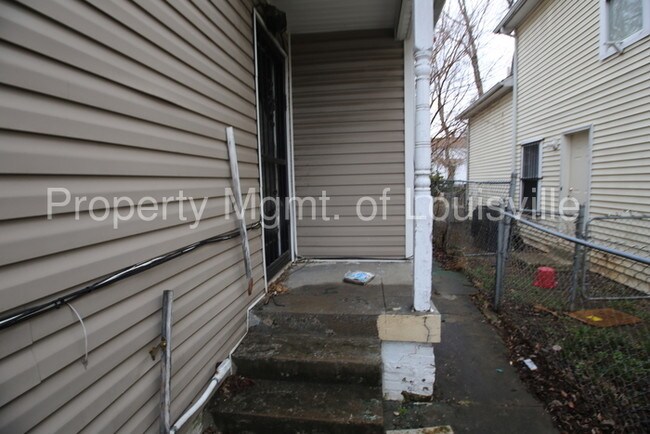 Building Photo - 1835 Osage Ave