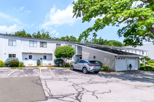 Building Photo - 51 Riverside Ave