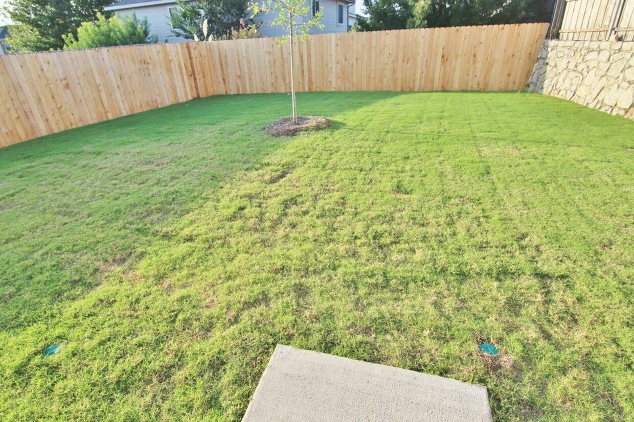 Building Photo - 1626 Duet Dr