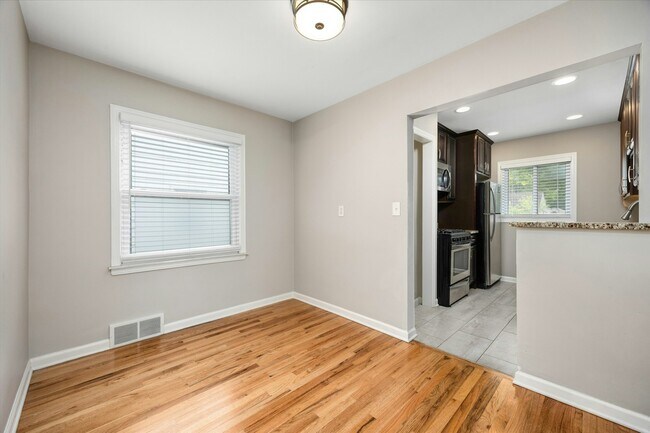 Foto del edificio - 3402 Chester Rd