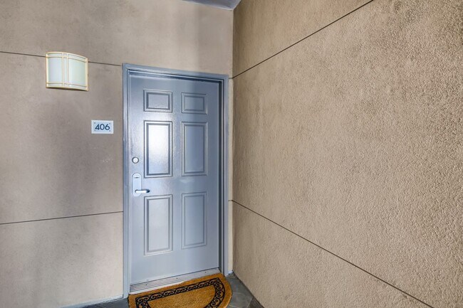 Foto del edificio - Top Floor Cortez Hill Studio with Western ...