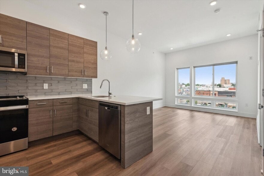 Photo - 5545 Pulaski Avenue Unit 304