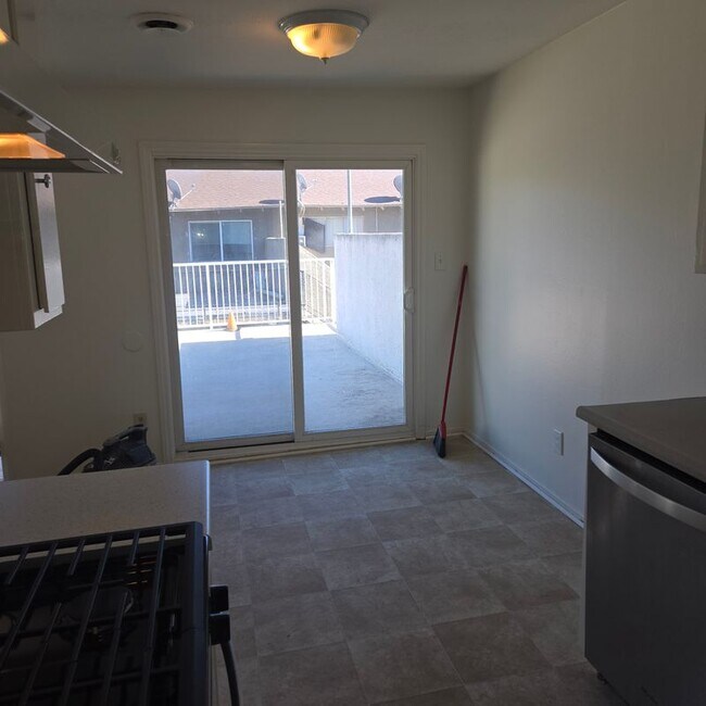 Foto del edificio - 2613 Andover Ave