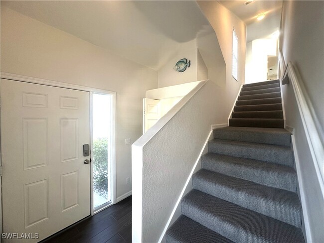 Foto del edificio - 6922 Satinleaf Rd N