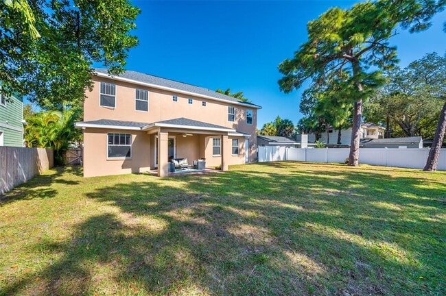 Building Photo - 4010 W Swann Ave