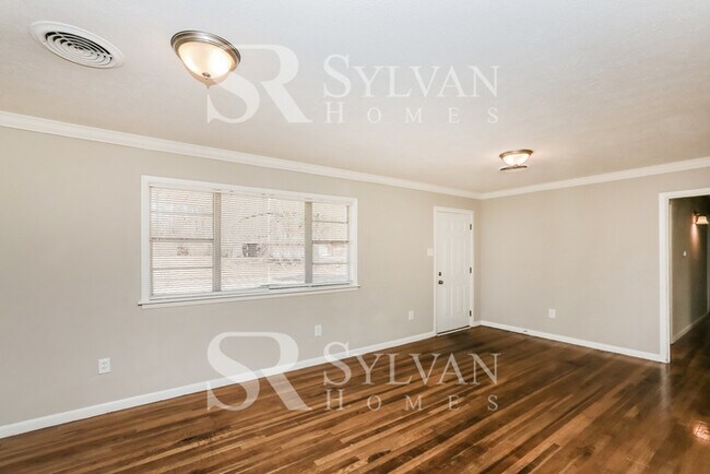 Foto del edificio - The living is easy in this 3 bedroom, 2 ba...