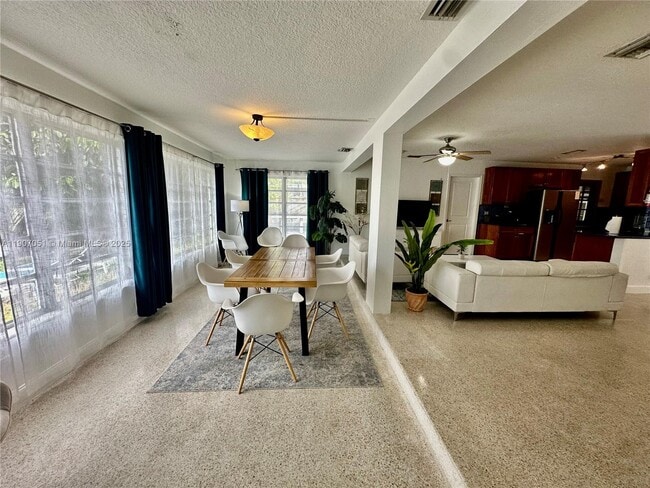 Foto del edificio - 2901 NW 9th Terrace