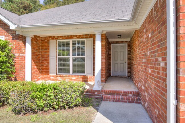 Building Photo - Updated 3 Bedroom Ranch In Grovetown