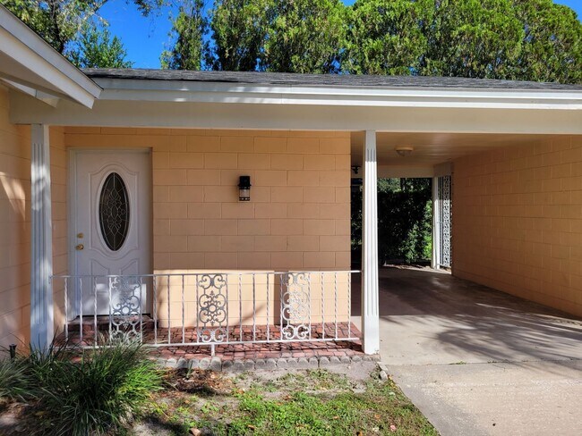 Foto del edificio - 10 Winding Ridge Rd