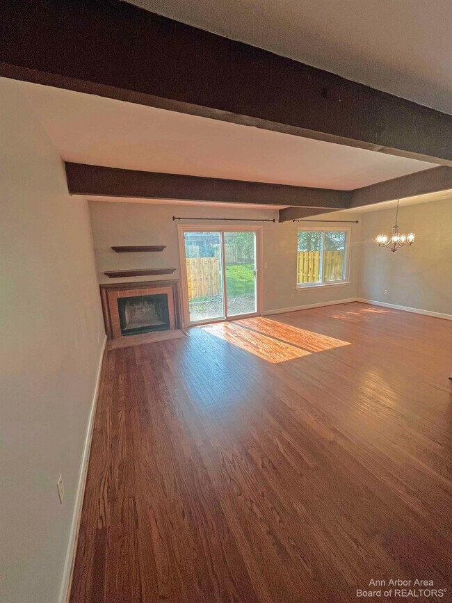 Foto del edificio - 3019 Bolgos Cir