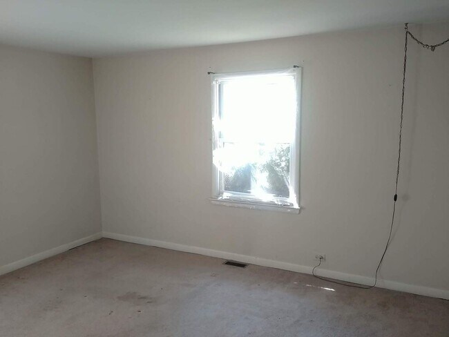 Foto del edificio - 708 Edgemont Ln