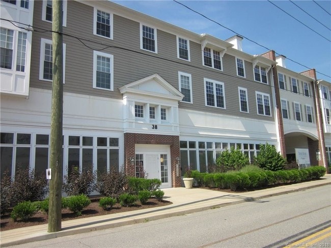 Building Photo - 38 Hope St