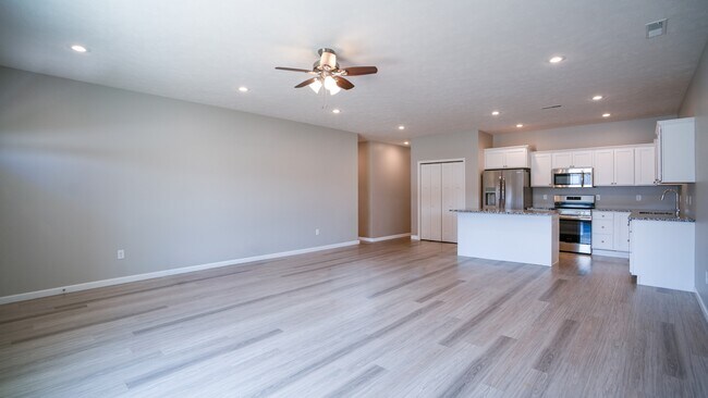 2915 W Louise St, Grand Island, NE 68803 - Townhome Rentals in