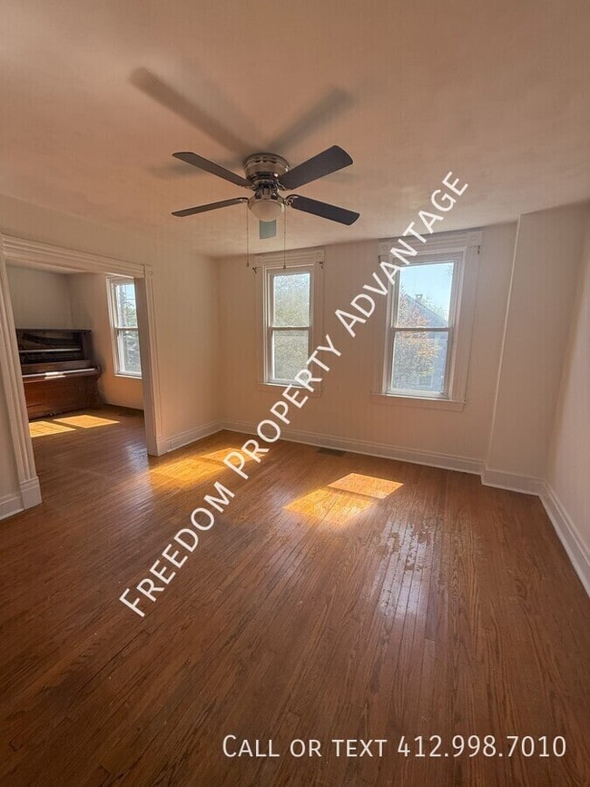 Building Photo - 331 Meadow Ave