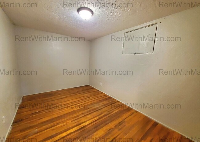Building Photo - 9 N Frederick Ave