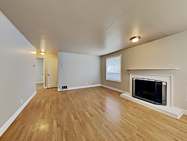 Building Photo - 18303 9th Ave NE