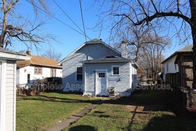 Building Photo - 6752 Woodmar Ave