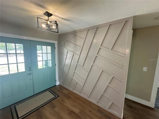 Building Photo - 8808 44th Ave Dr W