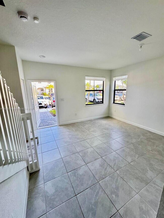 Foto del edificio - 13265 SW 285th St