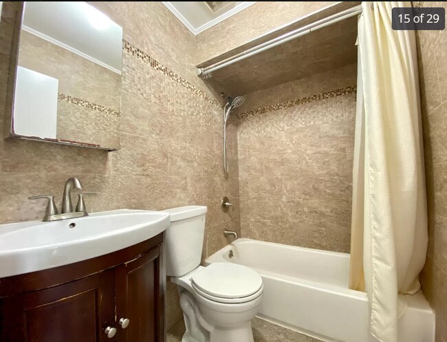 Building Photo - 407 Raritan Ave