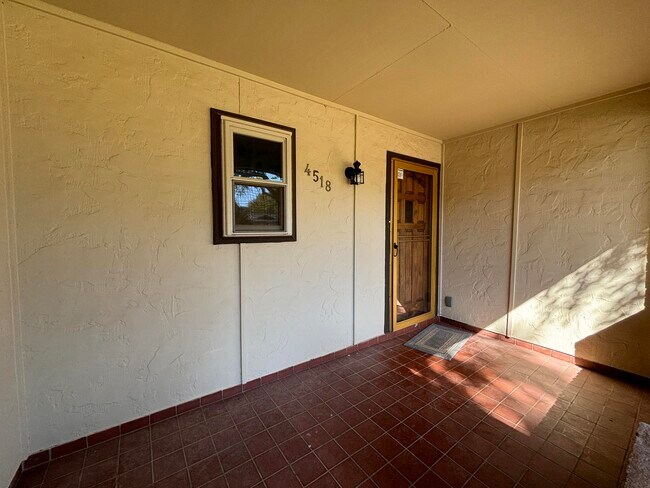 Foto del edificio - 4518 77th St