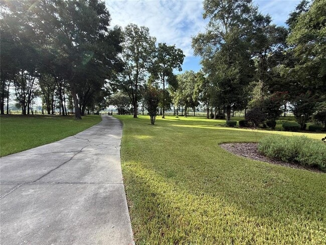 Building Photo - 8762 FL-26