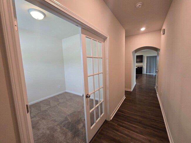 Foto del edificio - 76 Saddle Oaks Ln