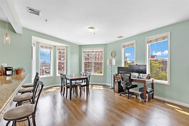 Foto del edificio - 71 Grand St