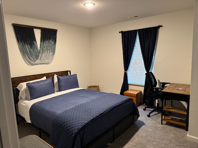 Building Photo - 533 Gantt St