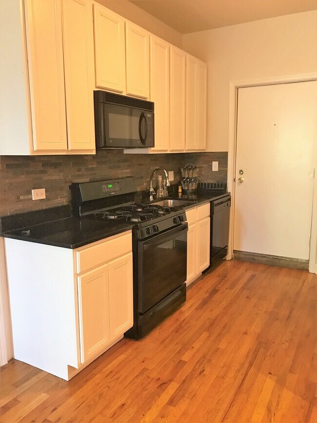 Foto del edificio - 1454 N Fairfield Ave