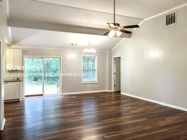 Foto del edificio - 540 Oglesby Bridge Rd SE