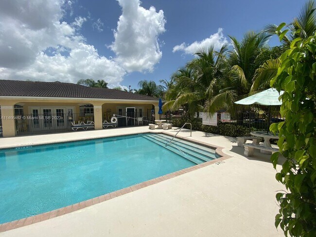 Building Photo - 15470 SW 284th St